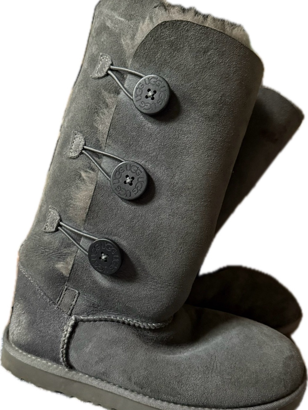 🤍 UGG Australia Bailey Button Gray Sheepskin Boots Women’s Size 8 🤍